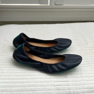 TIEKS size 9 navy blue classic